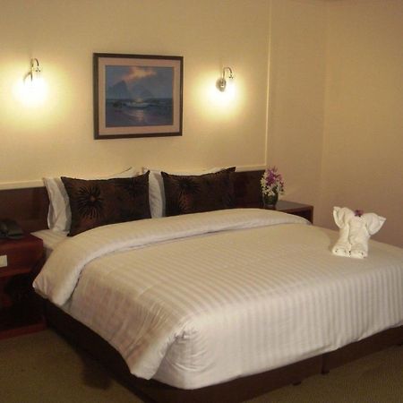 White Orchid Hotel Bangkok Bagian luar foto